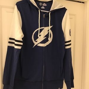 Brand New Tampa Bay Lightning Majestic Women’s Sweatshirt- Size Large